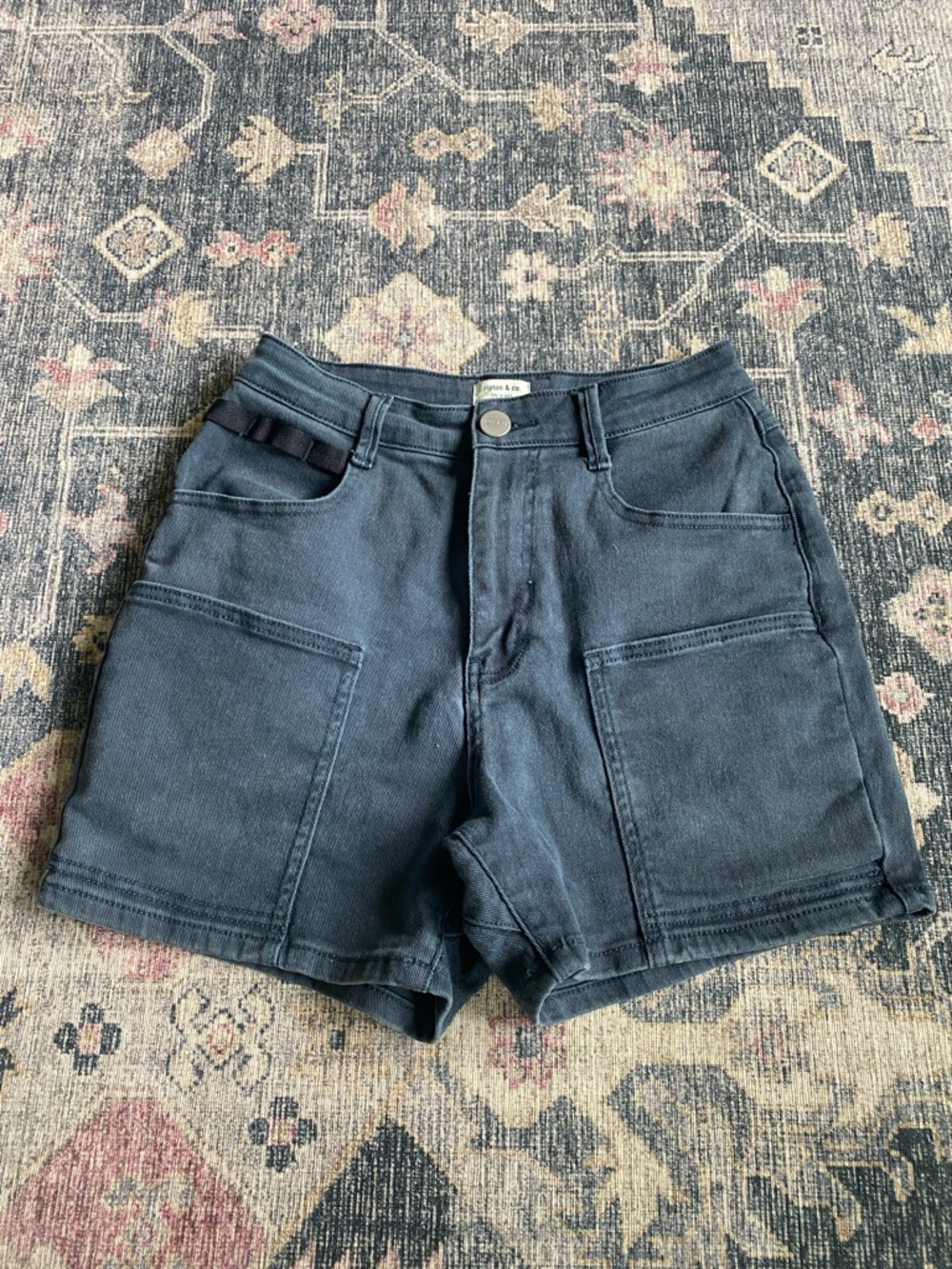 Women’s Ripton navy shorts size 27
